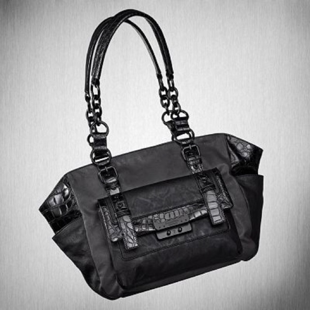 Simply Vera Wang large shoulder tote purse